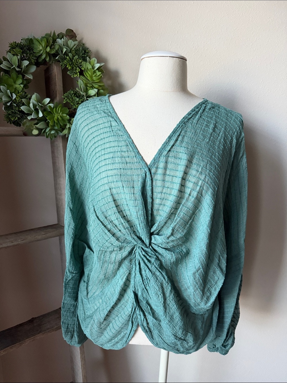 Umgee twist knot long sleeve top